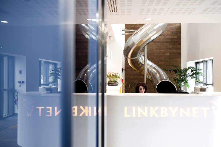 atlantics stainless steel slides linkbynet saint denis saintdenis france tunnel indoor 117291 ProUrba toboggan