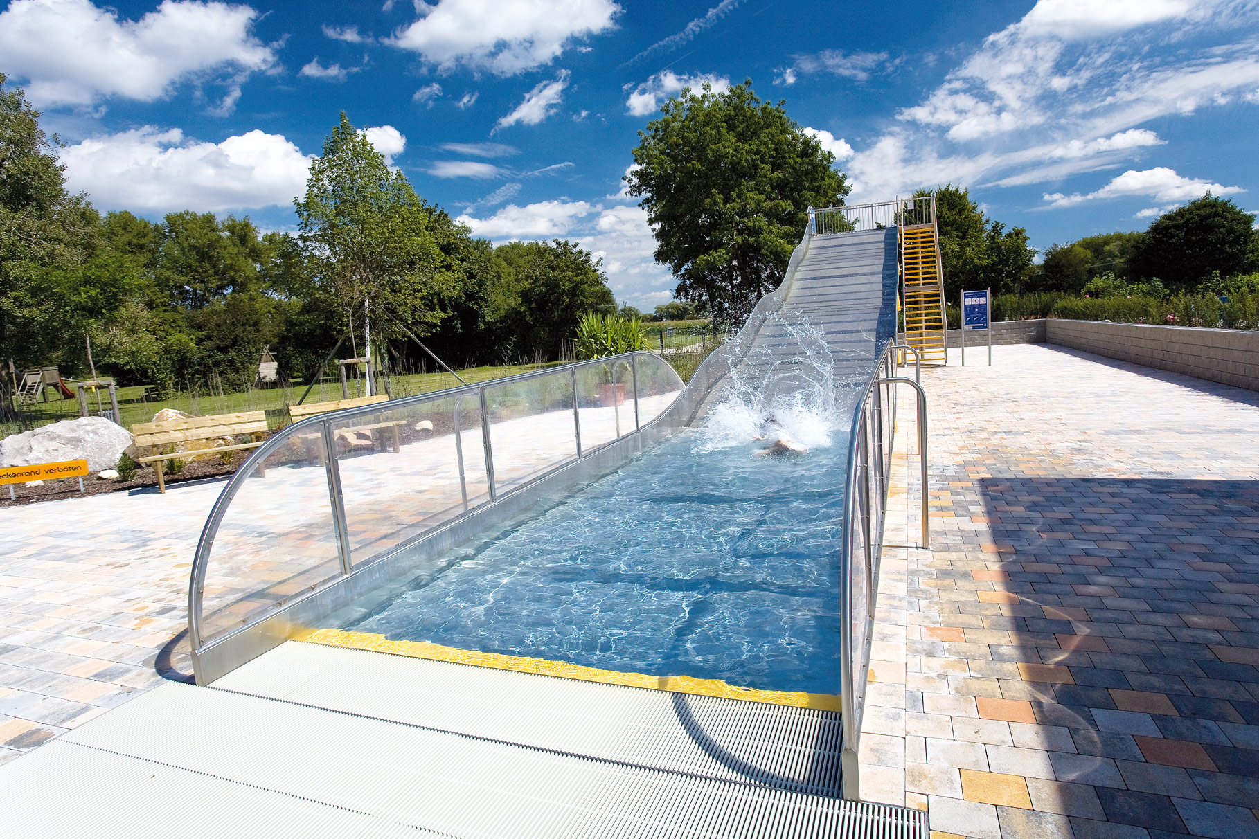 atlantics stainless steel slides open air swimming pool oaknvillage bayern wide waves boxwater 076468 Eichenvillage