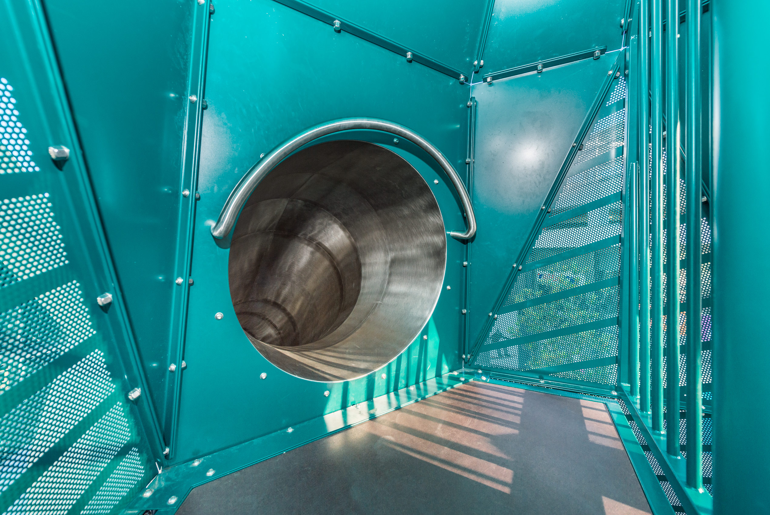 atlantics stainless steel slides L Avenue 83 Toulon france spielstrukturen experience 158028