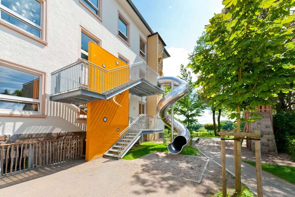 atlantics stainless steel slides maerkische clinics luedenscheid evacuation tunnel 117142 Haus