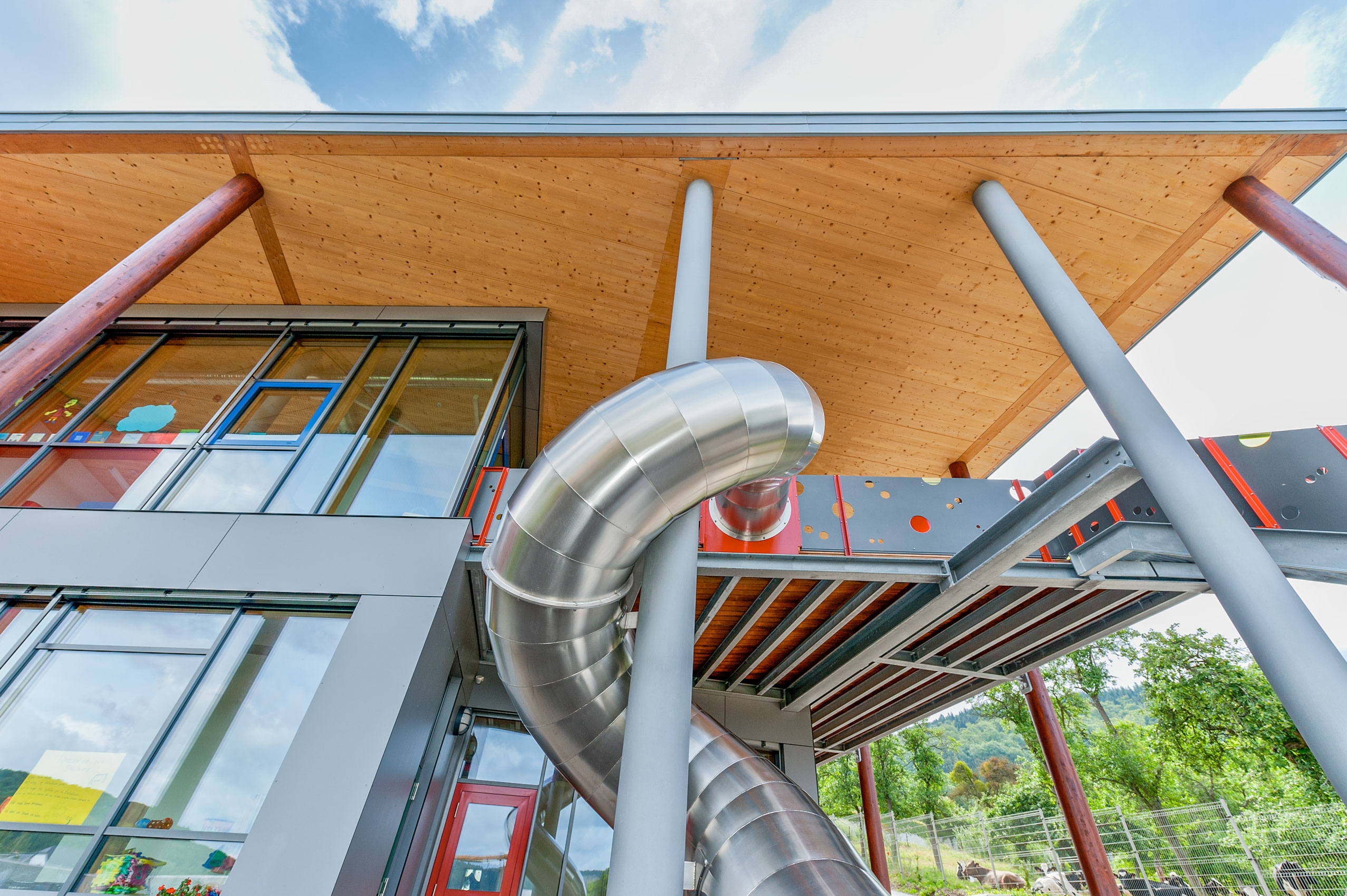 atlantics_edelstahlrutschen_jugendzentrum-relay-home-lorentzweiler_evakuierung_roehre_107099
