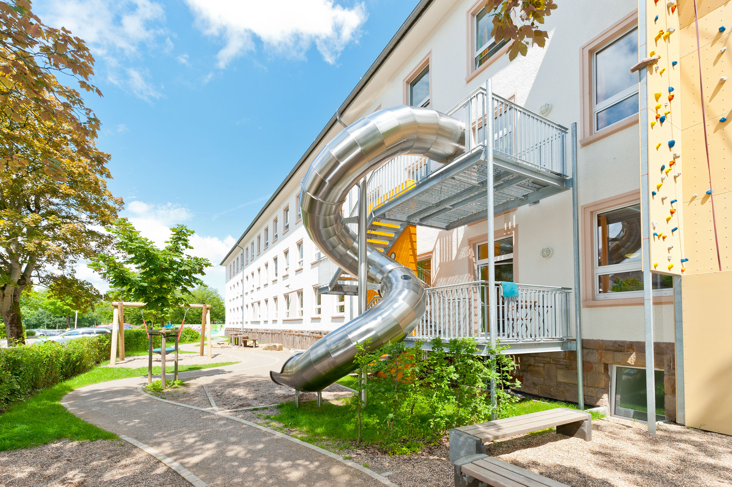 atlantics edelstahlrutschen maerkische-kliniken luedenscheid evakuierung roehre notrutsche 117142 treppe
