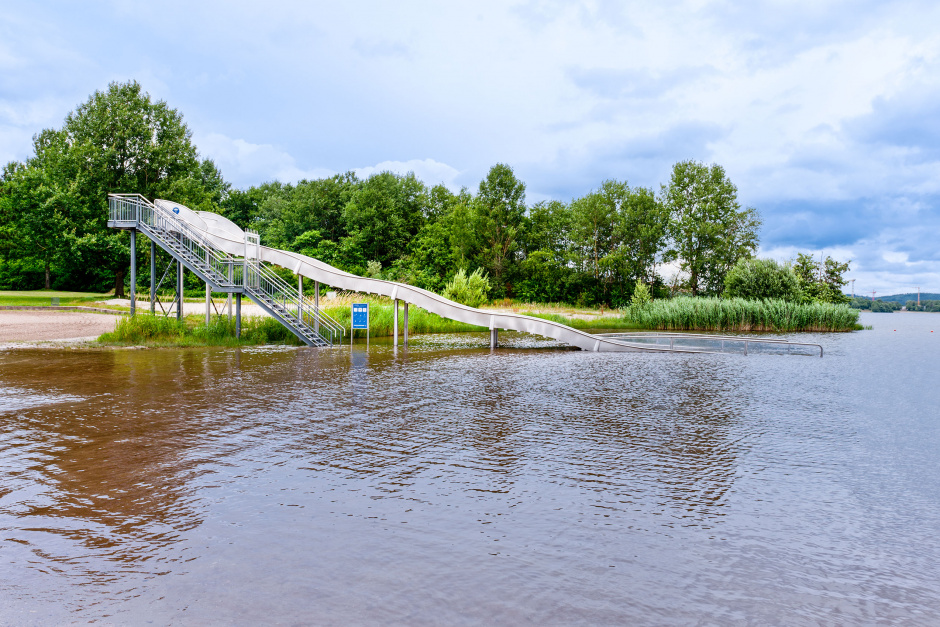 atlantics edelstahlrutsche am bostalsee kastenrutsche
