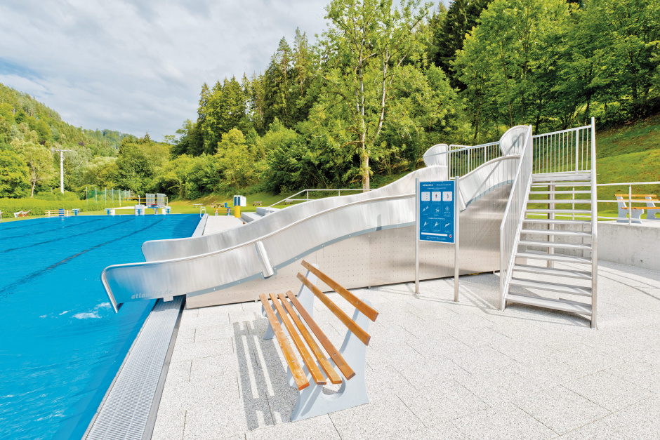 atlantics_edelstahlrutschen_freibad-bad-teinach_badteinach-zavelstein-baden-wuerttemberg-_kastenwasser_breitwellen_117239