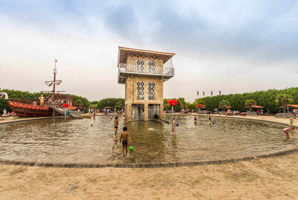 atlantics Wasserrutsche Freizeitpark Irrland, Tunnelrutsche im Turm