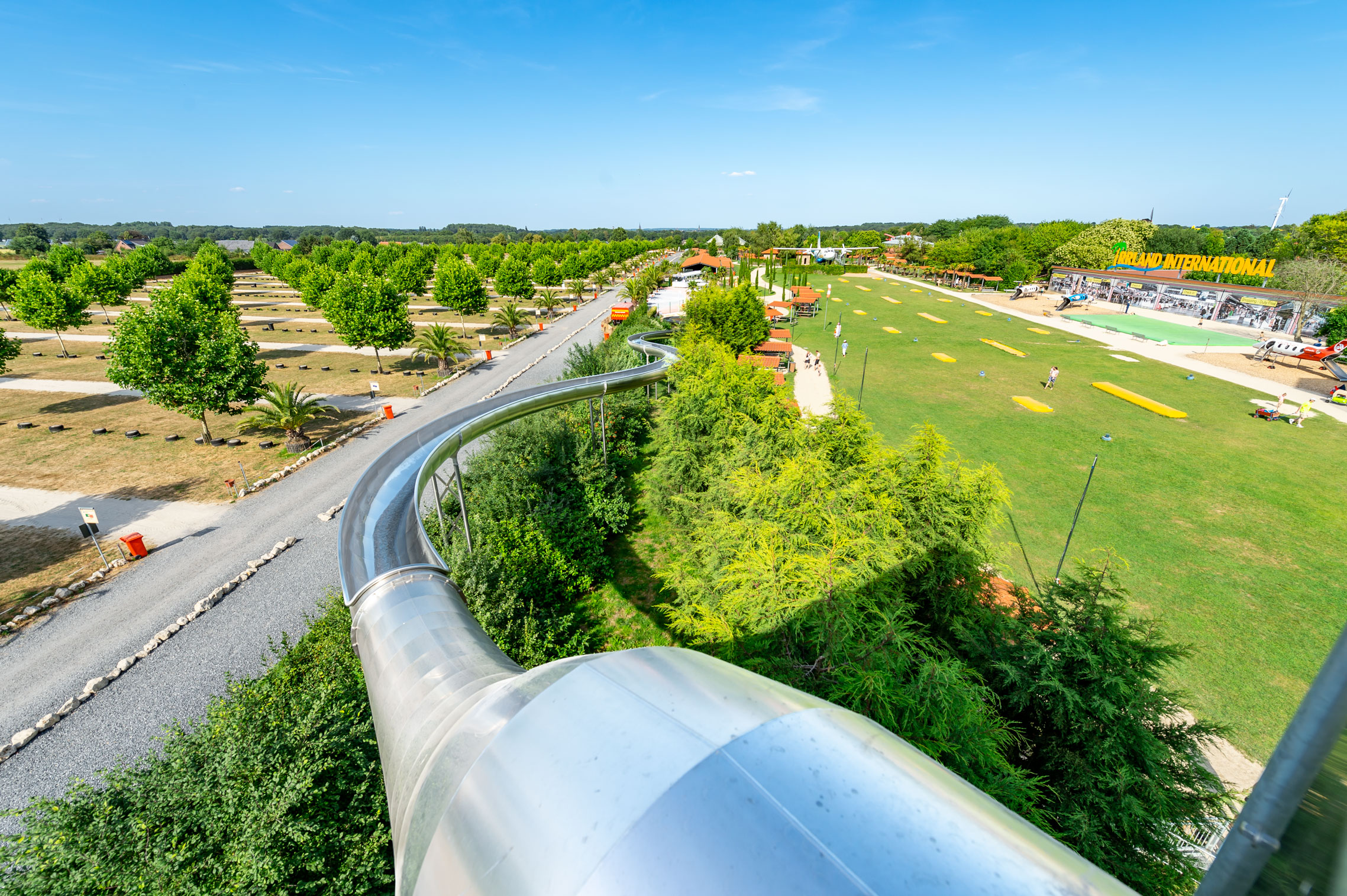 atlantics_edelstahlrutschen_freizeitpark-irrland-flughafenfeuerwehr_kevelar_halbschale_158013 Ausblick