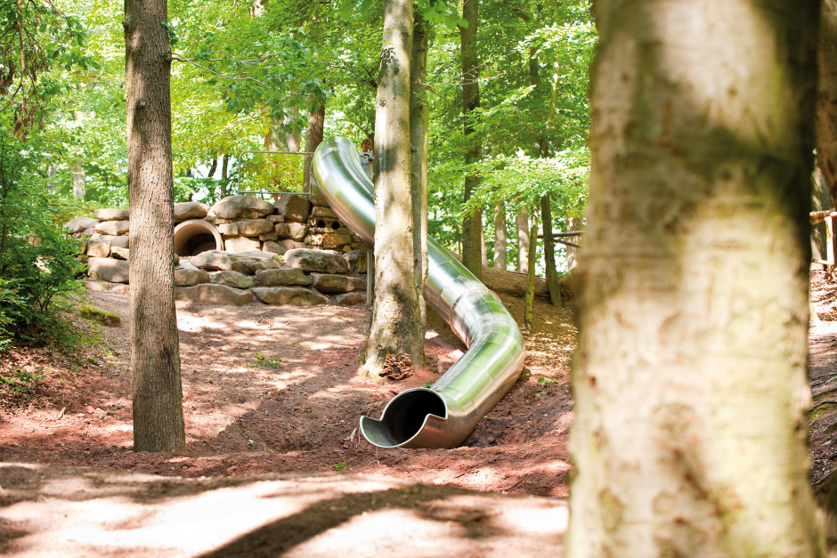 atlantics_edelstahlrutschen_spielplatz-hellerhuette-neustadt_neustadtanderweinstraße-rheinland-pfalz-_roehren_spielplatz_096779