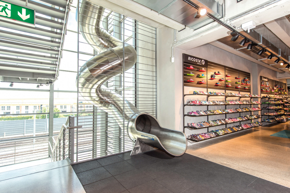atlantics_edelstahlrutschen_sporthaus_muenchen-bayern-_spiral_tunnel_137537