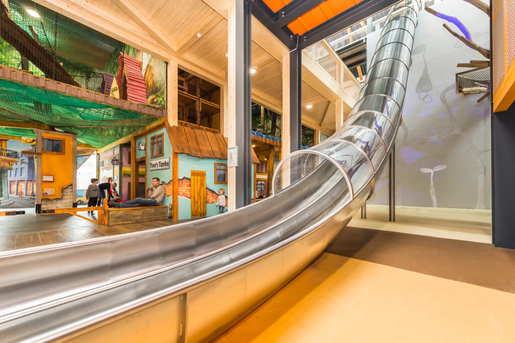 atlantics stainless steel slide at Ketteler Hof in Haltern am See, 2-lane multi-track slide, free-fall slide, indoor slide