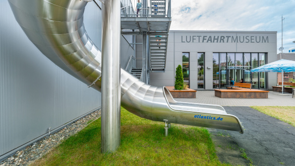 atlantics Edelstahlrutsche im Luftfahrtmuseum Wernigerode