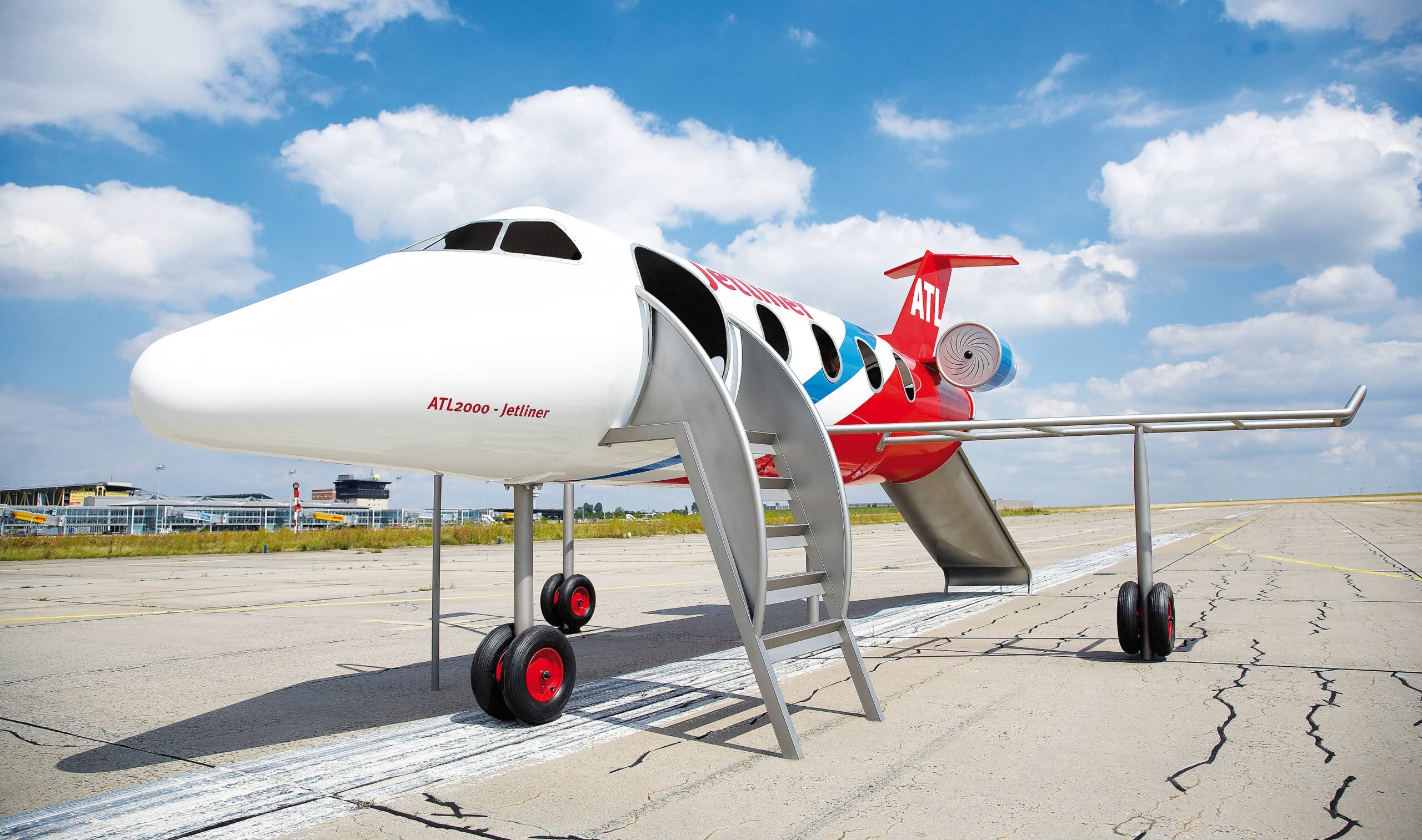 atlantics Spezialprodukt Spielflugzeug aus Edelstahl