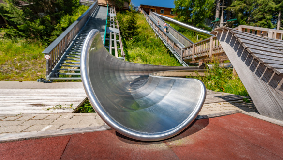 Rutschenauslauf atlantics_edelstahlrutschen_hochseilpark-saalbach_hinterglemm-OEsterreich_roehren_198542