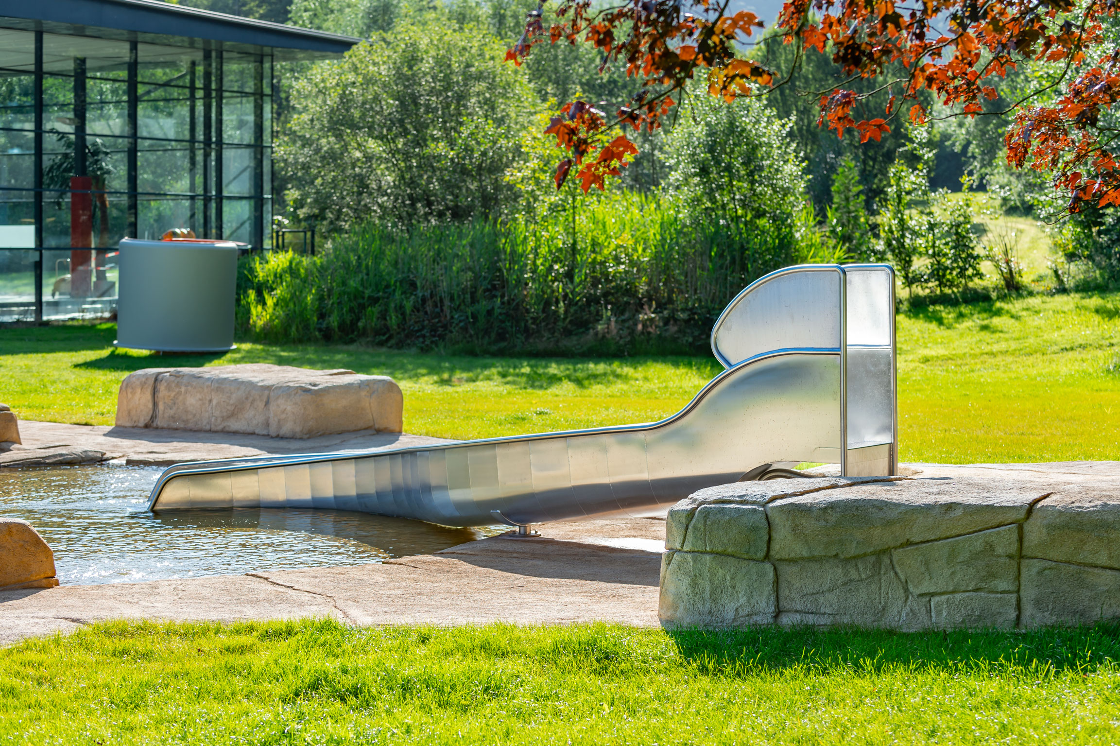atlantics_edelstahlrutsche_freibad-platsch_ennepetal_halbschal_pool_198599