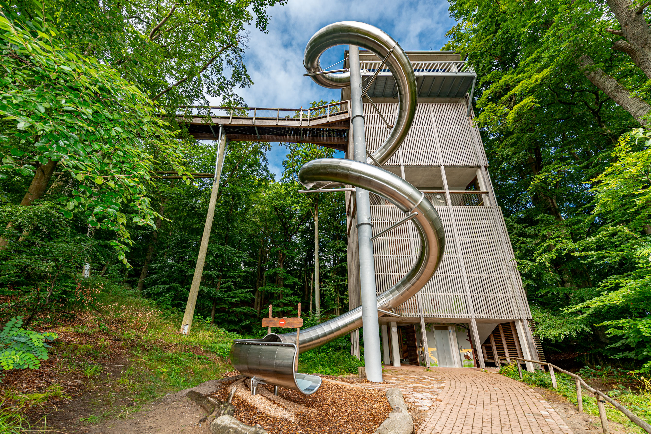 atlantics_edelstahlrutschen_baumwipfelpfad_prora_ruegen_178331_roehre_tunnel_DSC0490