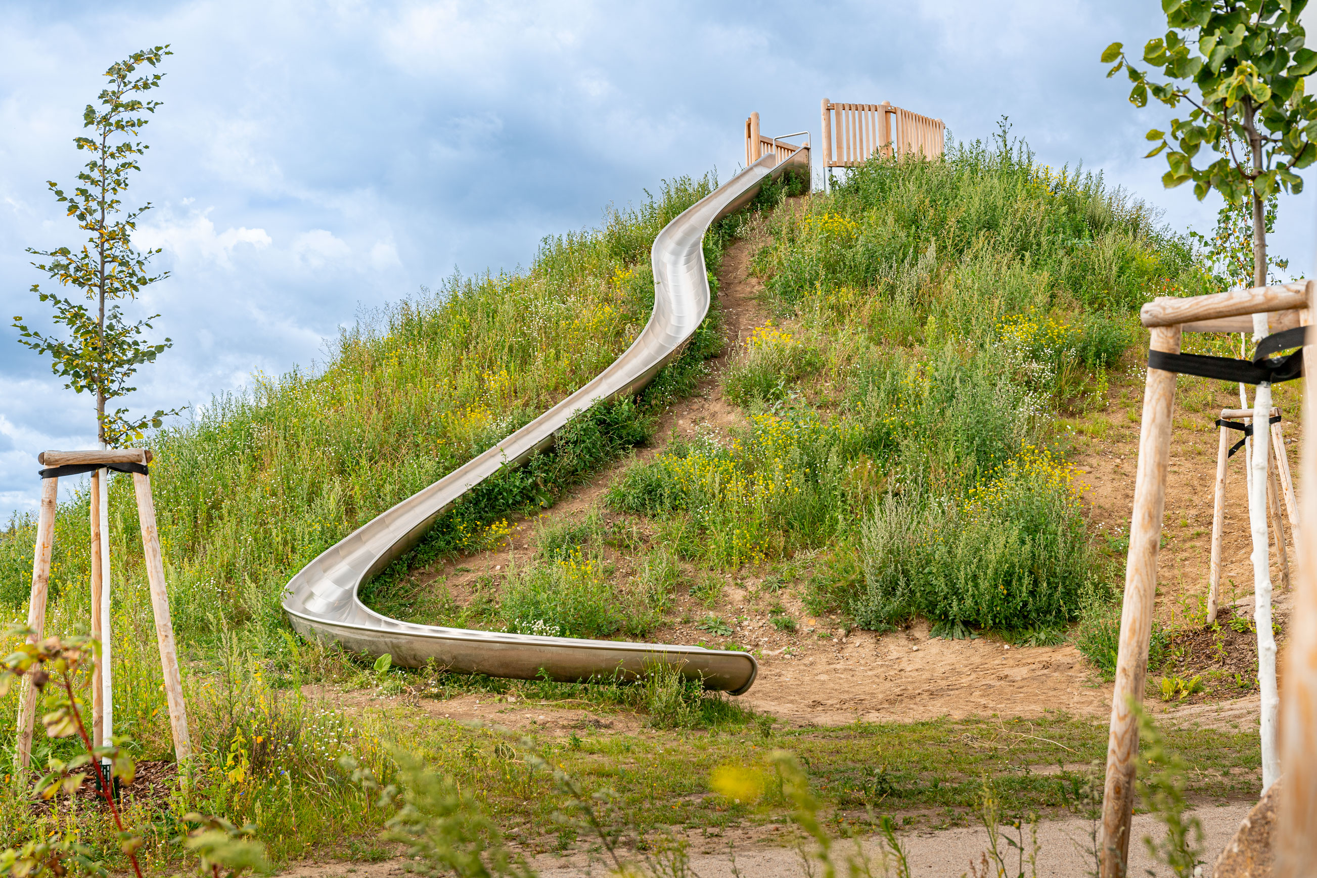 atlantics_edelstahlrutschen_spielplatz-am-warensberg_erlebnis_mulde_208694