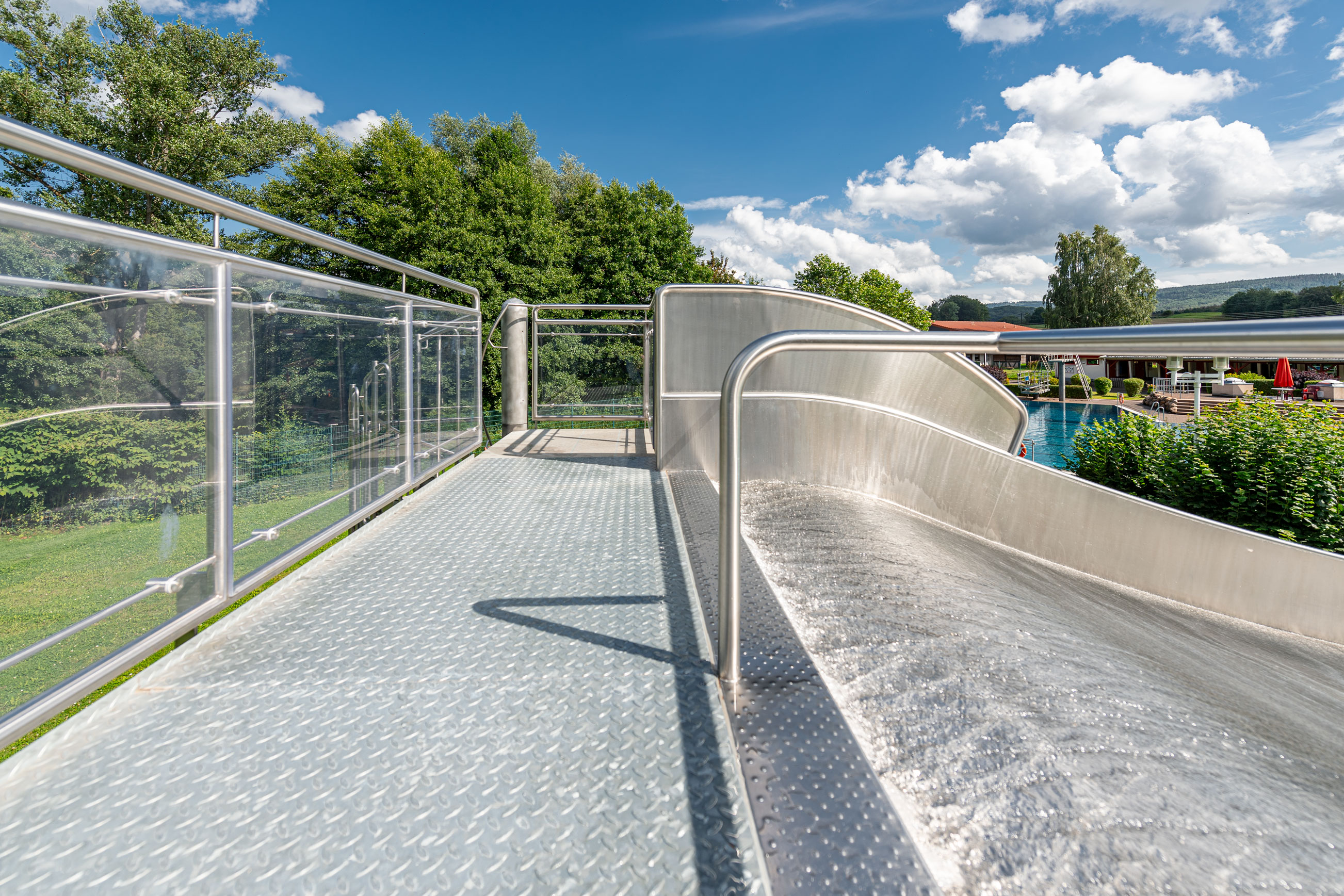 atlantics_edelstahlrutschen_waldschwimmbad-mosbach_wasser_kasten_198520_DSC2148