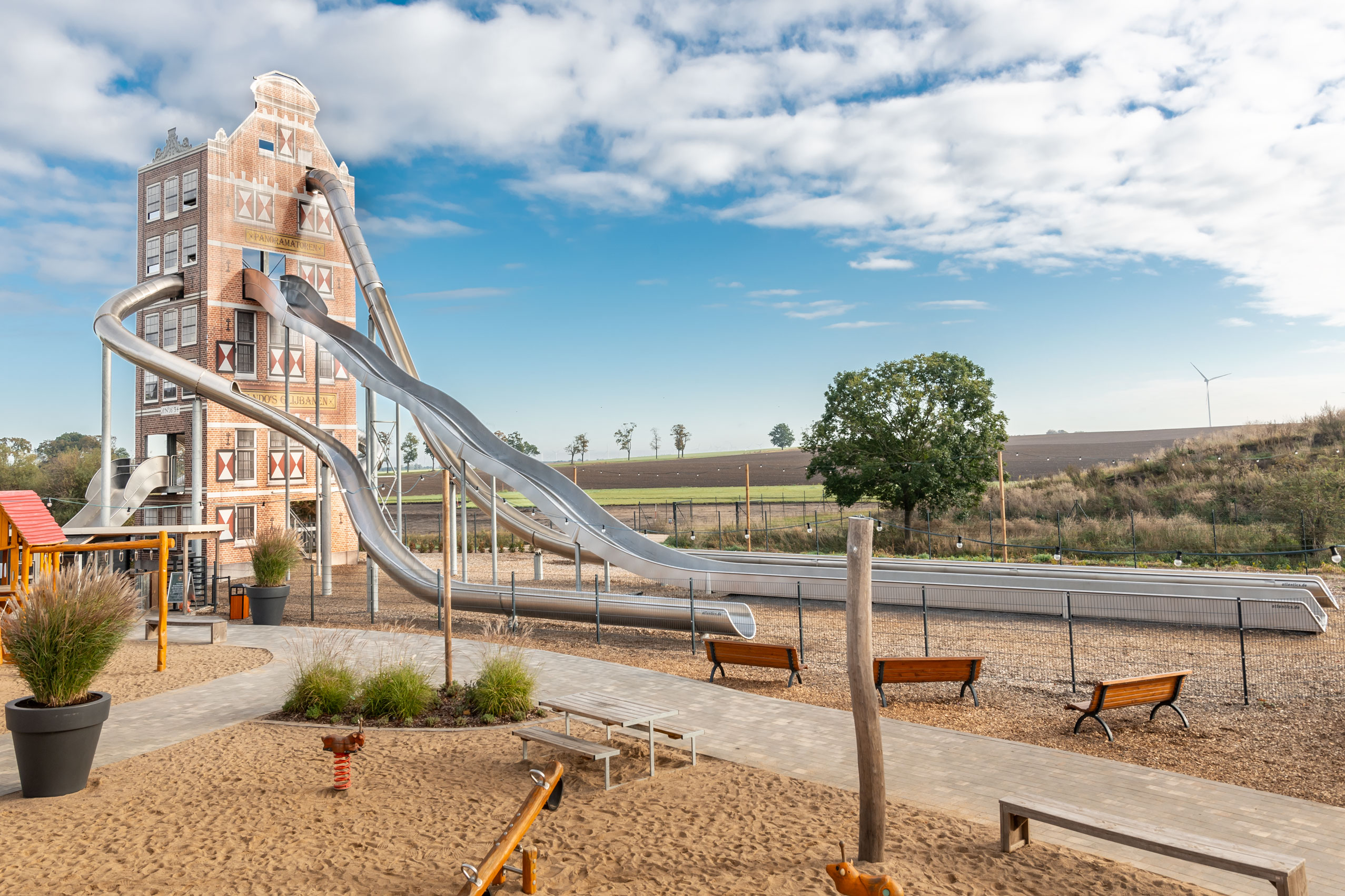 atlantics_edelstahlrutschen_holland-park_panketal_turmt_halbschalen_198596_DSC5135