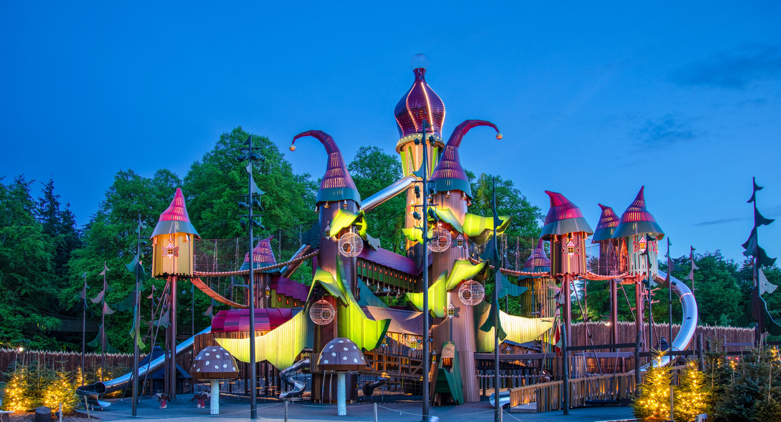 atlantics Edelstahlrutschen im Lilidorei at the Alnwick Garden Freizeitpark Harry Potter Schloss