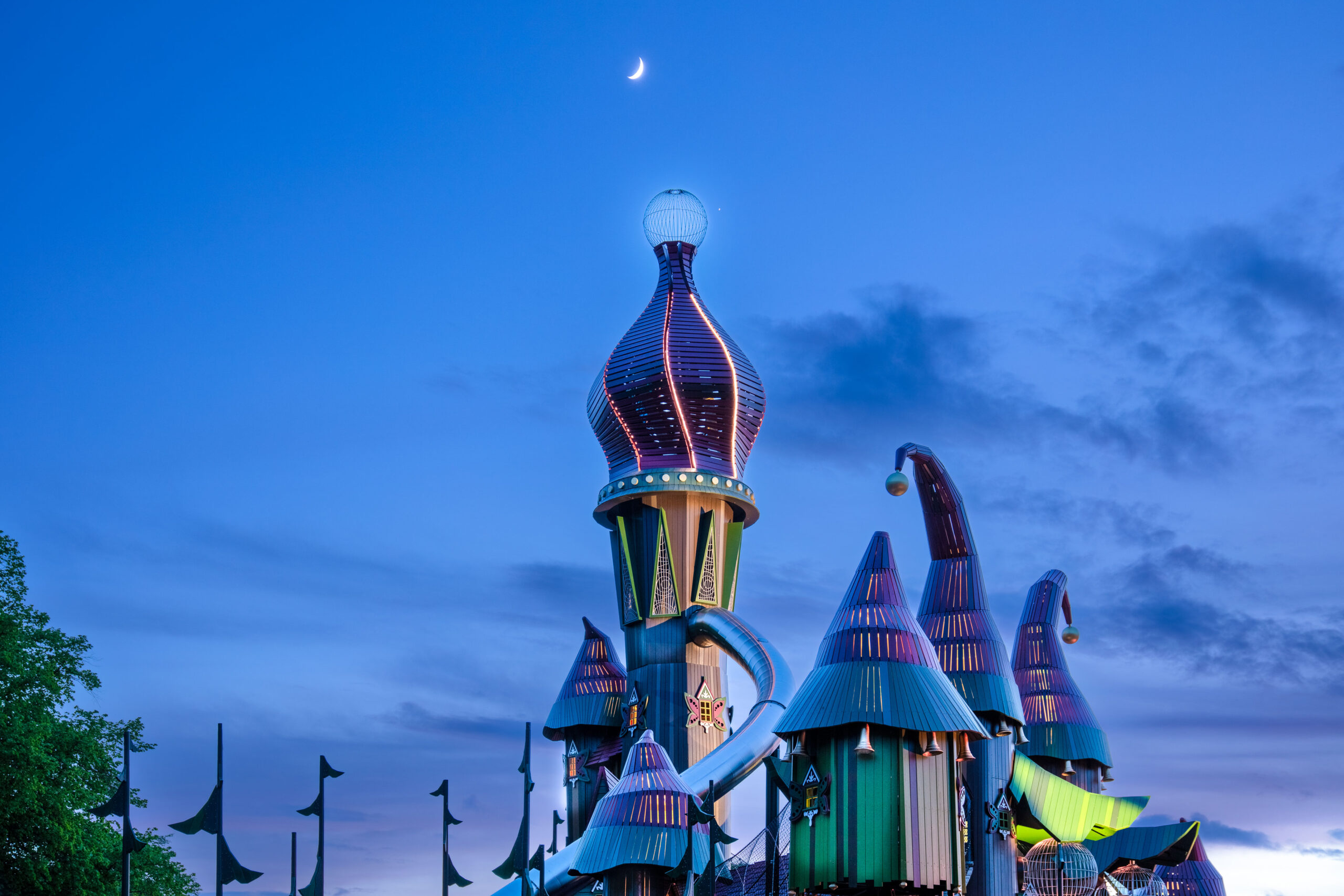 atlantics Edelstahlrutschen im Lilidorei at the Alnwick Garden Freizeitpark Harry Potter Schloss