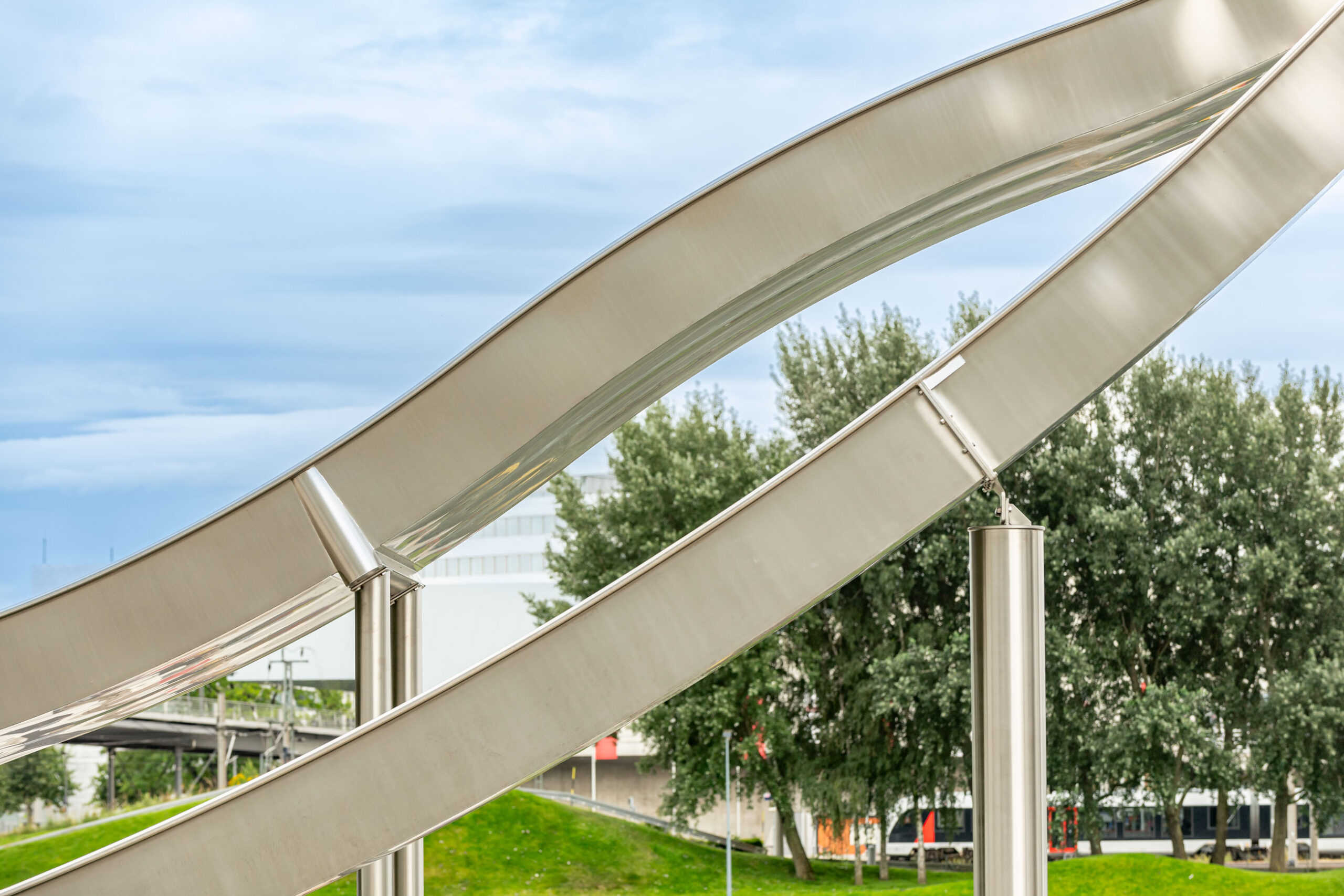 atlantics Edelstahlrutschen am Rutschenturm in der Autostadt Wolfsburg