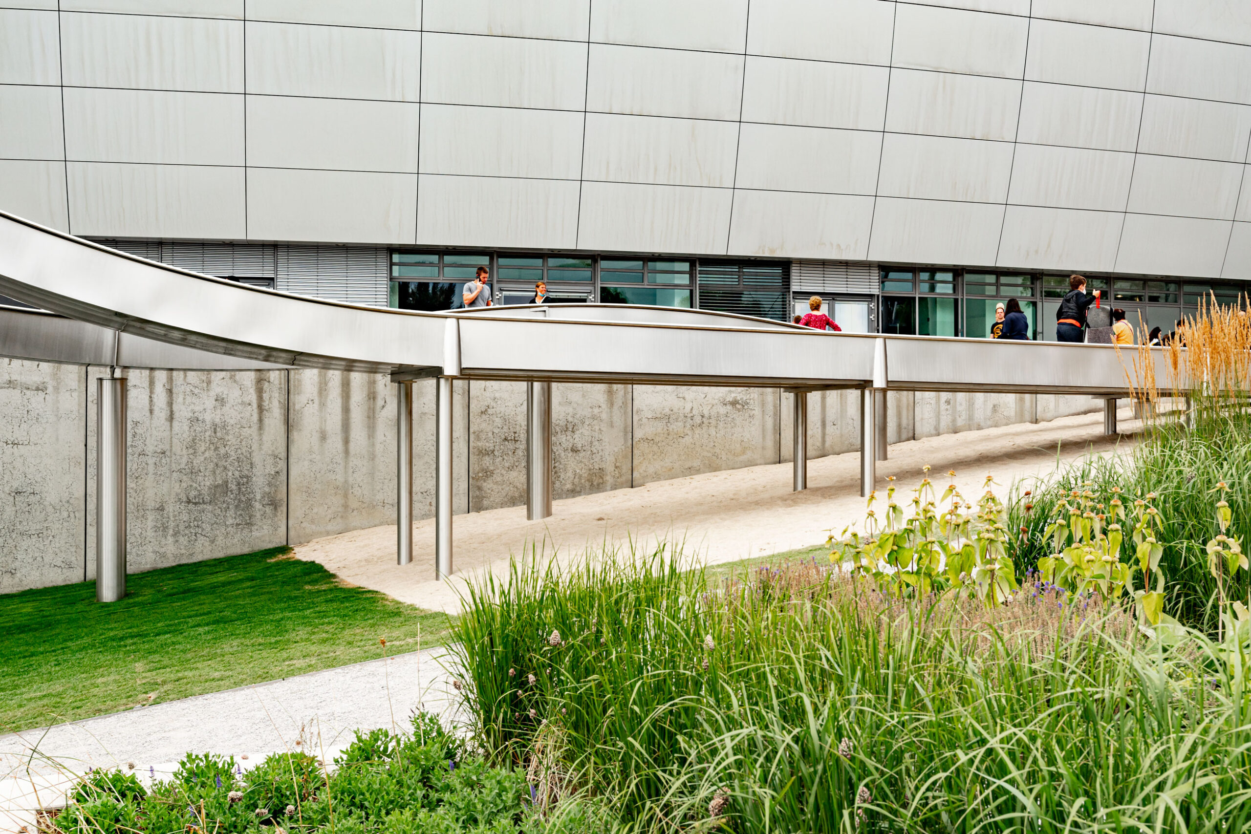 atlantics Edelstahlrutschen am Rutschenturm in der Autostadt Wolfsburg