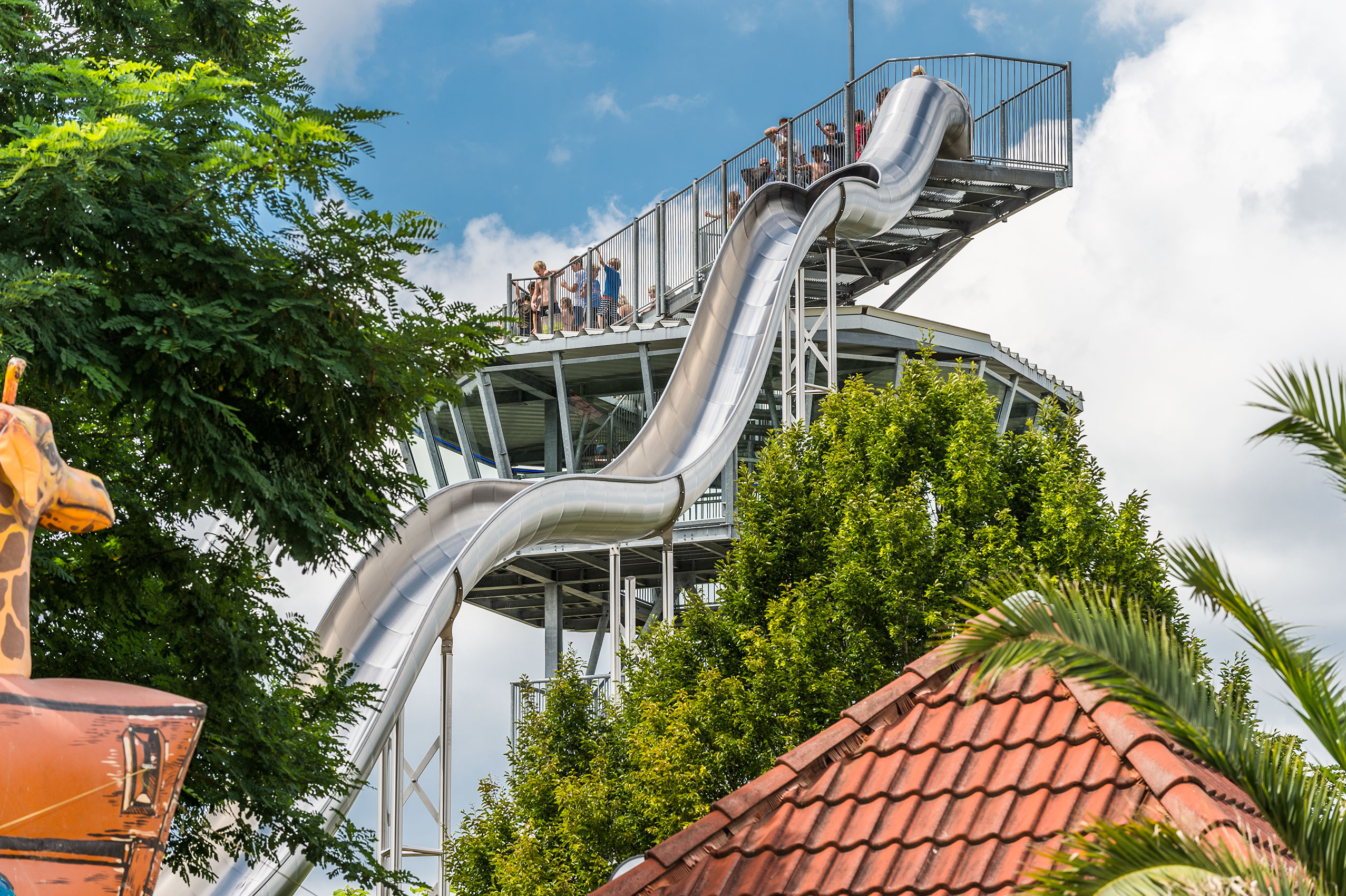 atlantics_edelstahlrutschen_freizeitpark-irrland-airport-tower_trocken_erlebnis_tunnelhalbschale Startrampe 147866