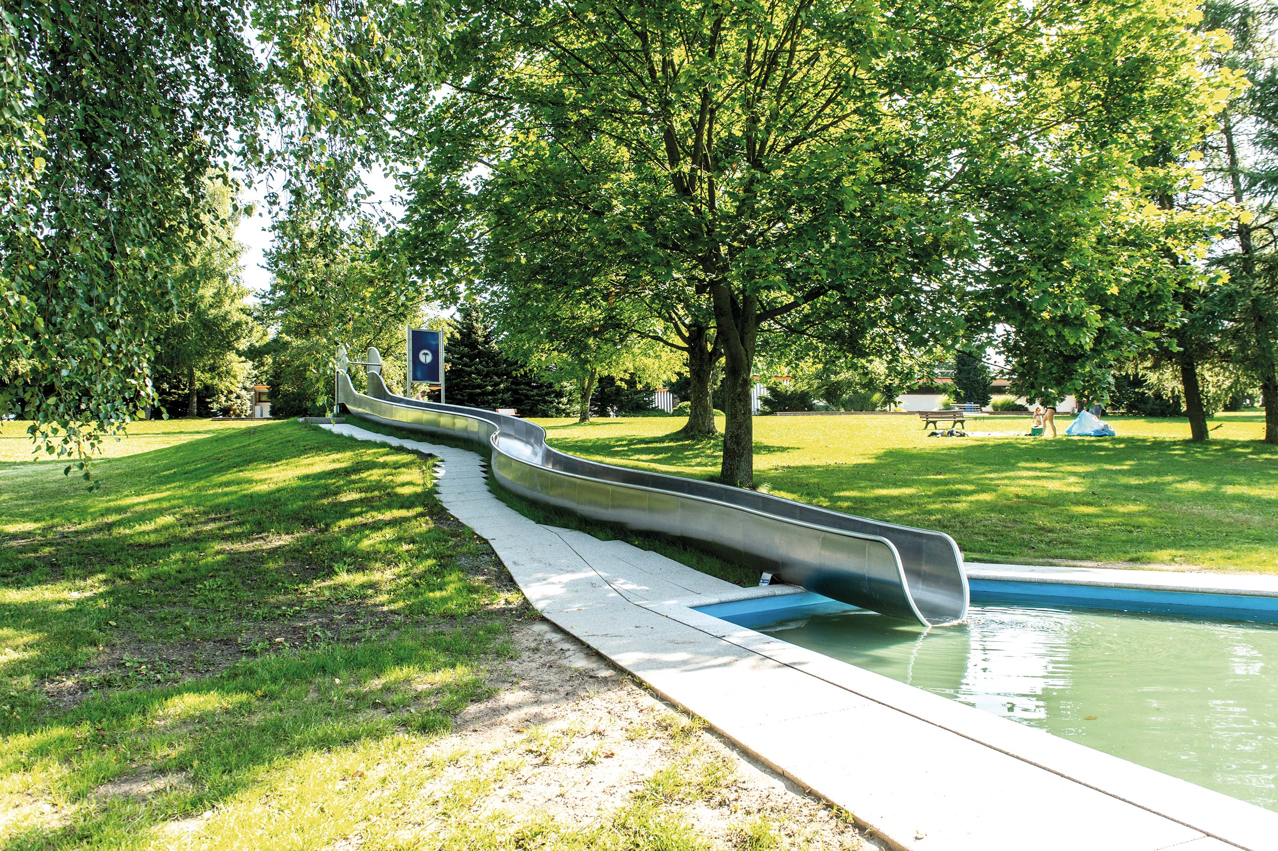 atlantics Edelstahlrutsche am Stausee Rabenstein in Chemnitz in Sachsen, ID 137512, Halbschalenwasserrutsche