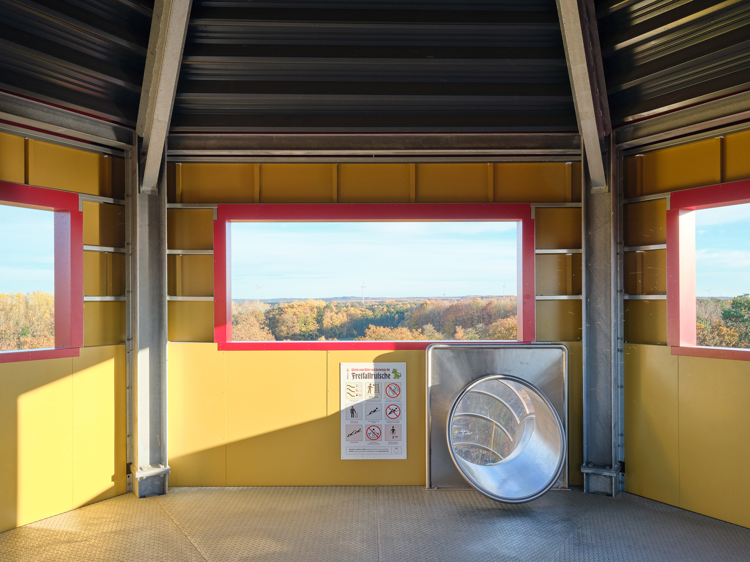 atlantics Edelstahlrutschen am Rutschenturm im Freizeitpark Wildpark Frankenhof in Reken