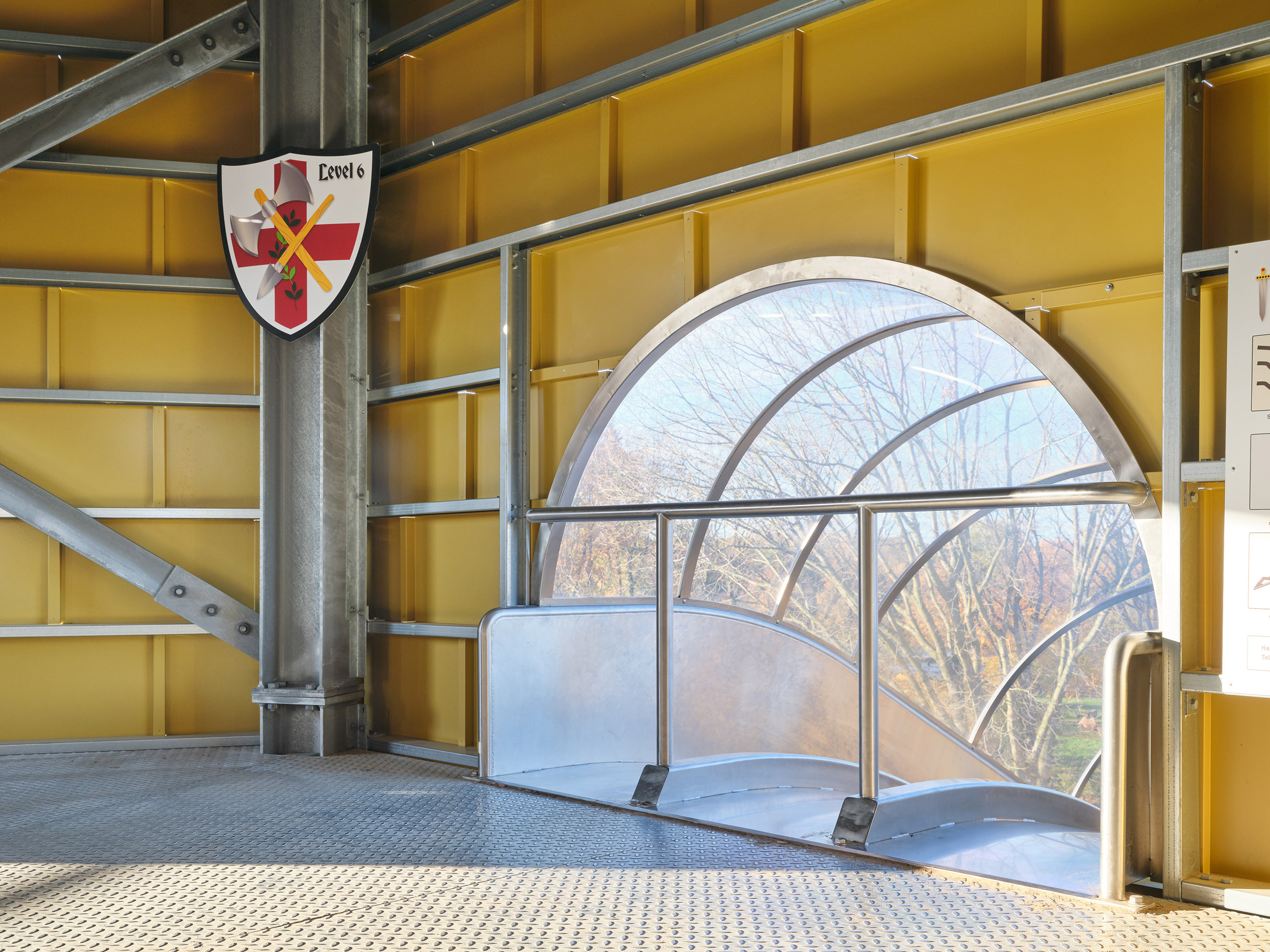 atlantics Edelstahlrutschen am Rutschenturm im Freizeitpark Wildpark Frankenhof in Reken