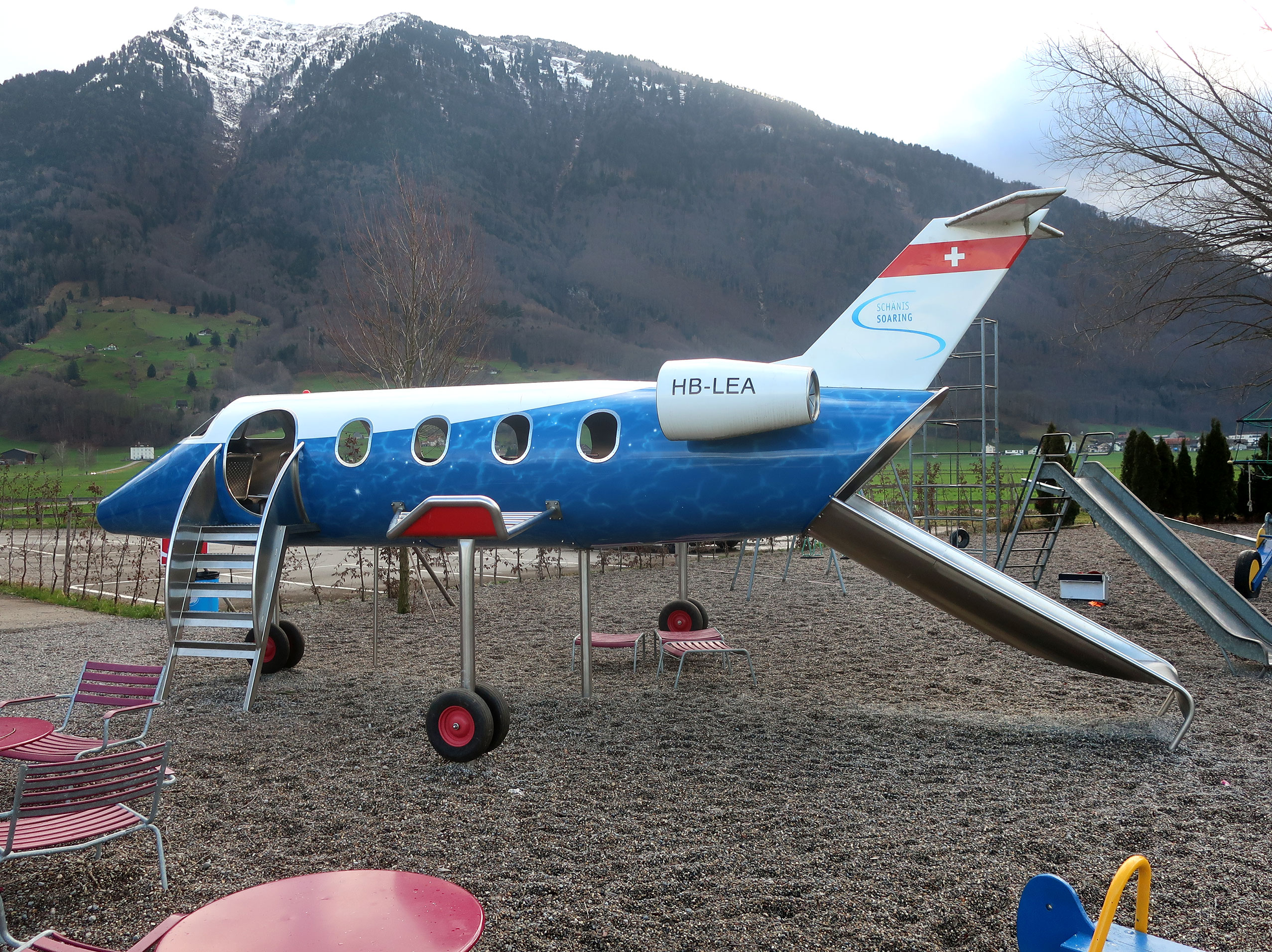 atlantics Spezialprodukt: Spielflugzeug Jetliner ATL2000 auf dem Flugplatz Schänis in der Schweiz