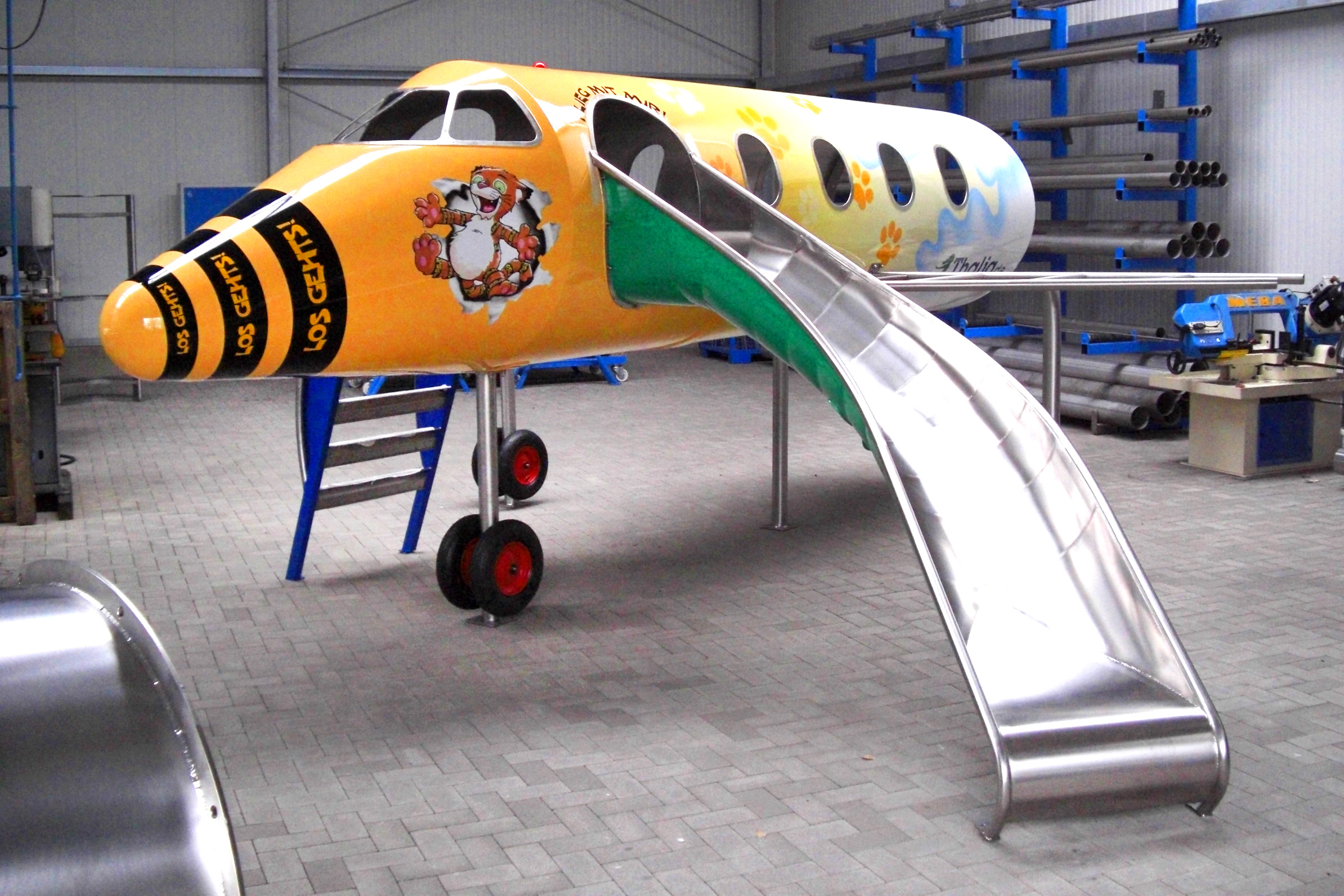 atlantics Spezialprodukt: Spielflugzeug Jetliner ATL2000 für die Thalia Buchhandlung in Weiterstadt